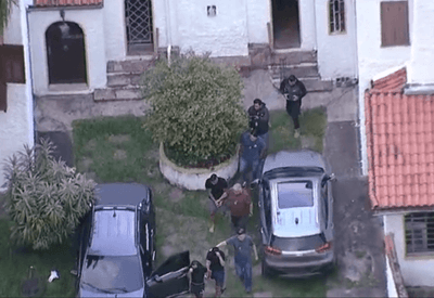 Polícia desarticula central de golpes em mansão de luxo em SP