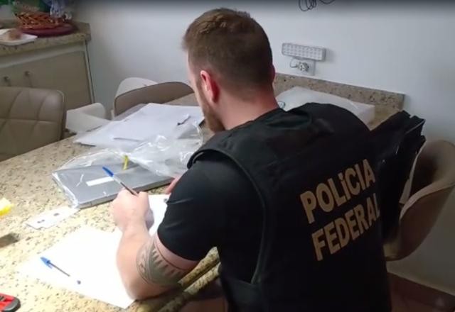 PF faz operação contra lavagem de dinheiro do tráfico em São Paulo