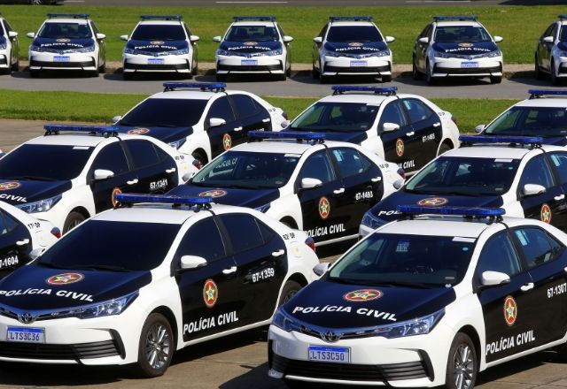 Imagem da noticia Polícia do Rio prende dois integrantes da milícia do Zinho