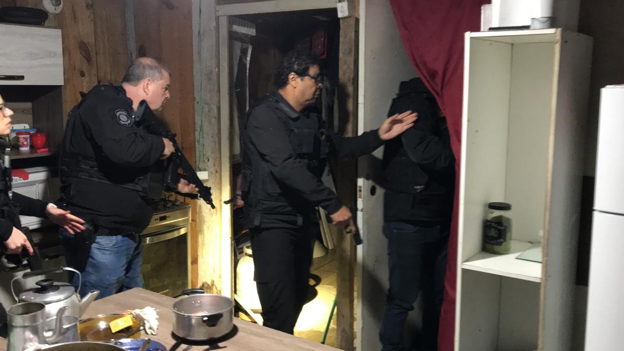 Imagem da noticia Polícia Civil do RS prende suspeitos de crimes sexuais e tortura contra crianças