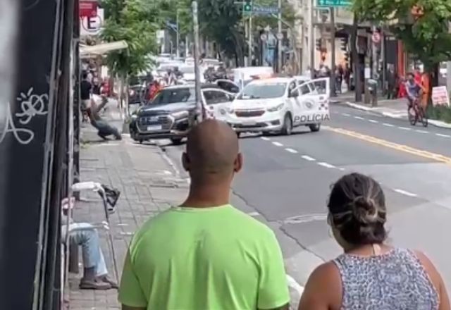 Imagem da noticia Vídeo: perseguição termina com tiroteio, prisão, policial ferido e linhas de ônibus afetadas em SP