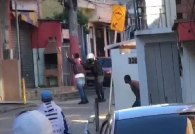 Imagem da noticia Vídeo mostra PM matando jovem que estava rendido em São Paulo