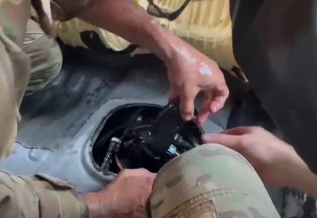 PF prende homem com mais de 50 armas escondidas em tanque de combustível