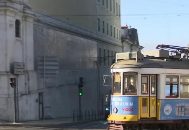 Imagem da noticia Novo sistema agiliza regularização de migrantes em Portugal