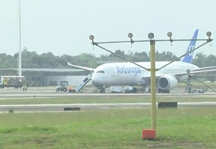 Imagem da noticia Avião faz pouso de emergência em Natal após 30 passageiros ficarem feridos
