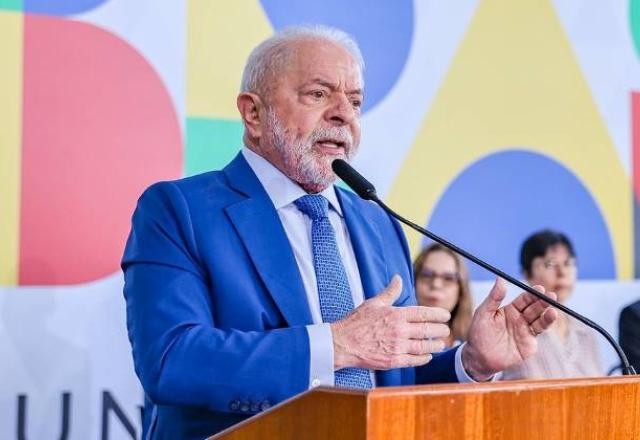 Imagem da noticia Lula visita Litoral Norte de SP atingido por tempestade, nesta 2ª