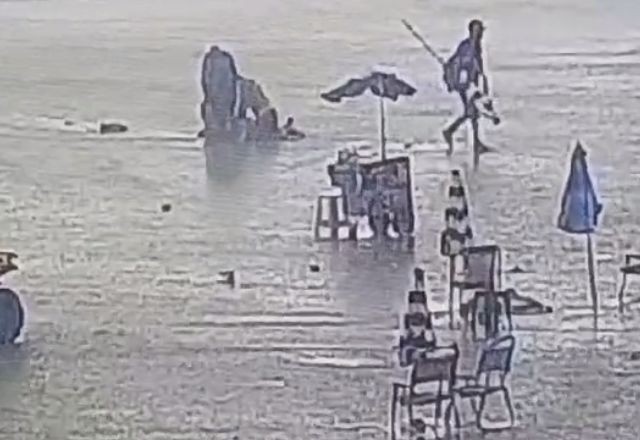 Imagem da noticia Vídeo: queda de raio mata idosa e deixa pelo menos sete feridos na Praia Grande