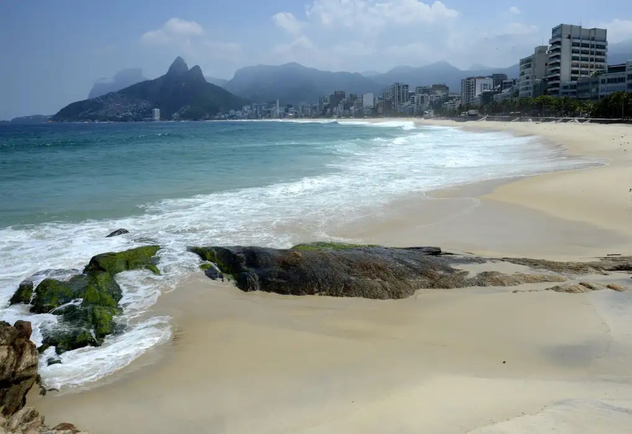 Imagem da noticia PEC das Praias volta à pauta do Senado após ser engavetada no 1º semestre por repercussão nas redes
