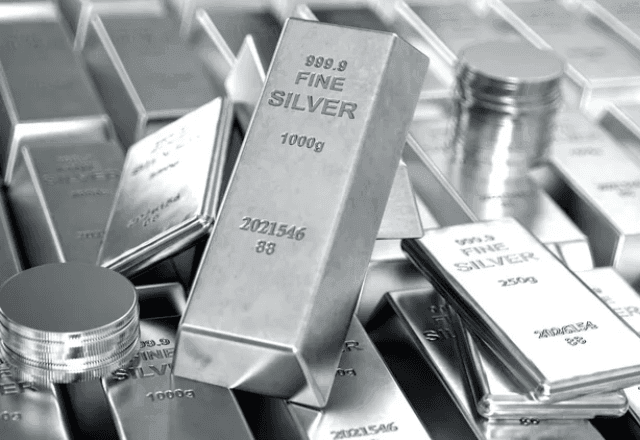 Imagem da noticia Prata supera US$ 75 pela primeira vez e registra novo recorde