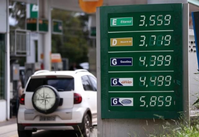 Imagem da noticia Postos de combustíveis omitem preços para atrair consumidores
