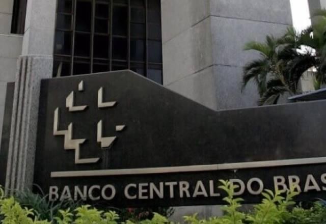 Imagem da noticia Economia vai crescer menos no ano que vem, dizem analistas de mercado