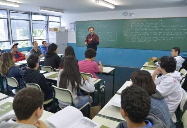 Imagem da noticia Alesp aprova novo plano de carreira para professores