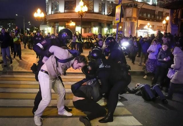 Imagem da noticia Após convocar idosos e doentes, Rússia promete corrigir 'erros de mobilização'