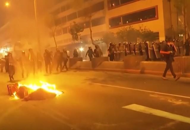 Imagem da noticia Peru decreta estado de emergência por 30 dias para conter protestos