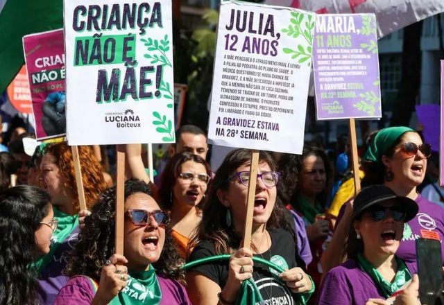 Manifestantes voltam às ruas neste domingo contra projeto que equipara aborto a homicídio