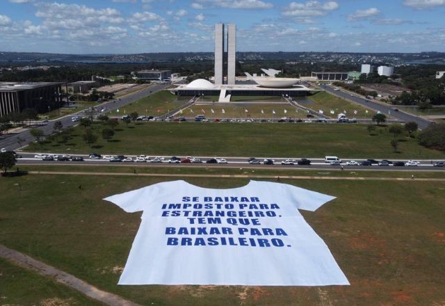 Imagem da noticia Representantes da indústria e do varejo nacional protestam contra possível fim da "taxa das blusinhas"