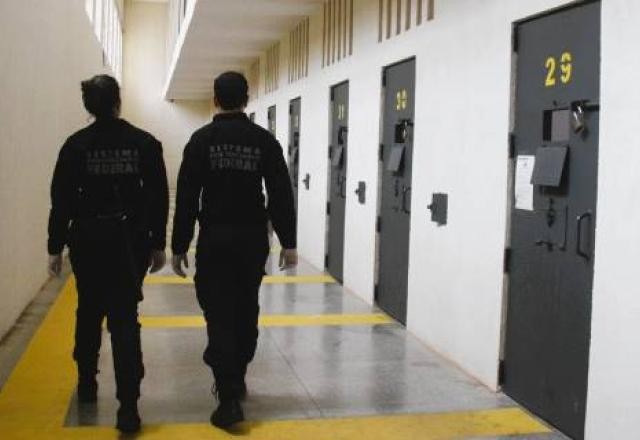 Imagem da noticia STF nega rever fim de visitas íntimas para líderes de facções