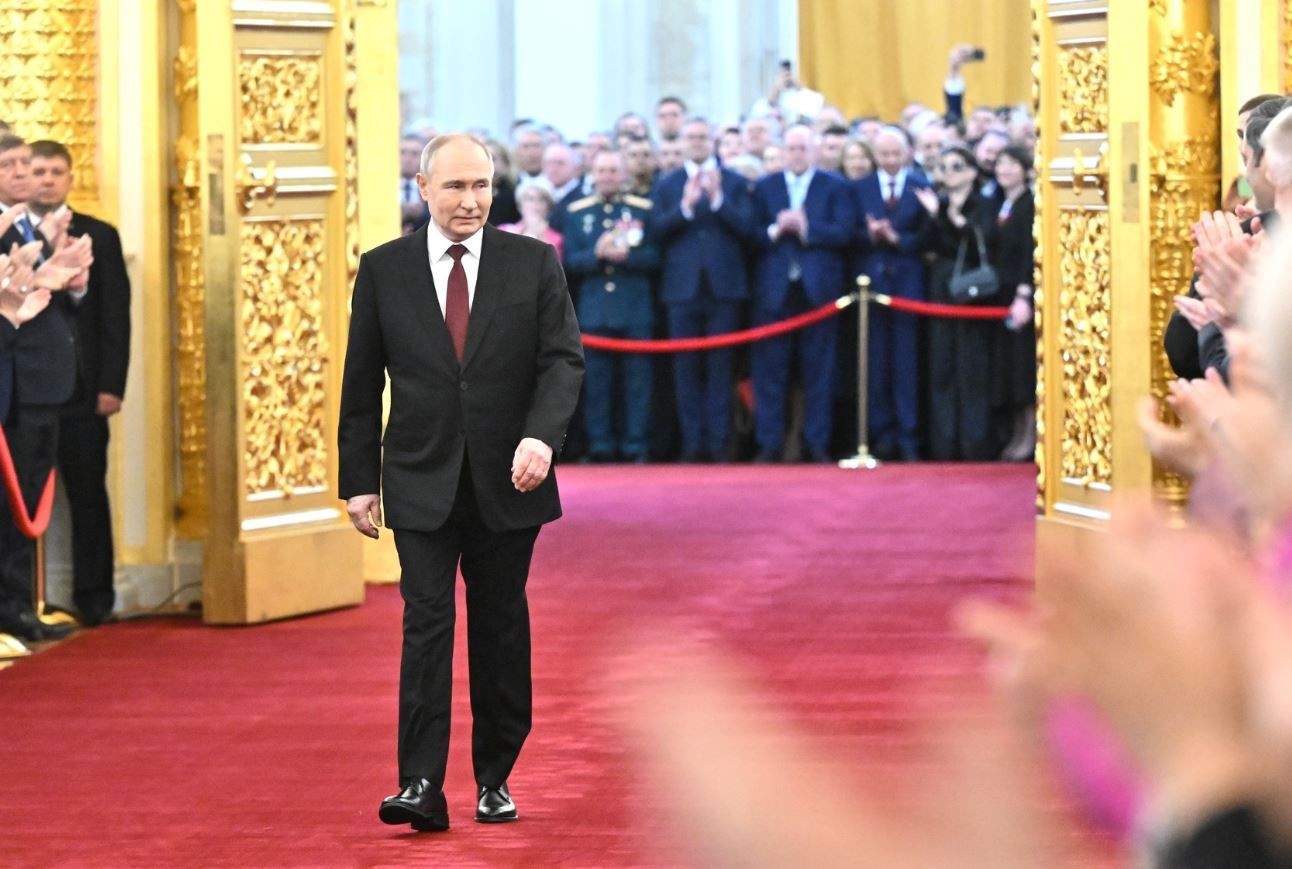 Imagem da noticia Putin assume 5º mandato na Rússia e se diz aberto a diálogo com países ocidentais 