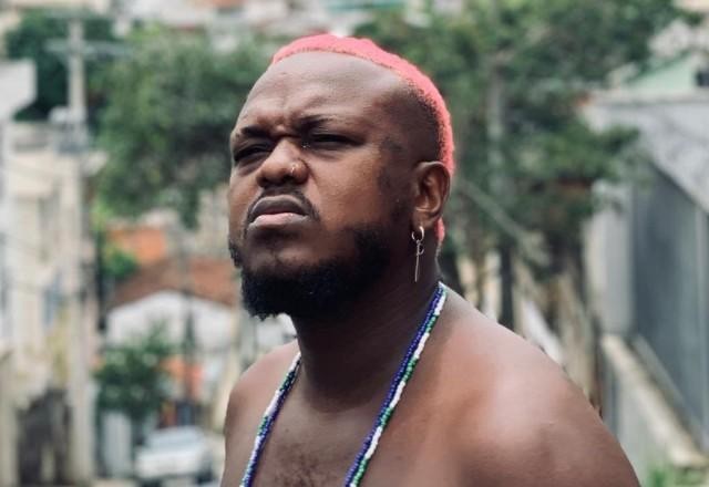 Imagem da noticia Rapper Djonga diz que soco em segurança foi reação a racismo