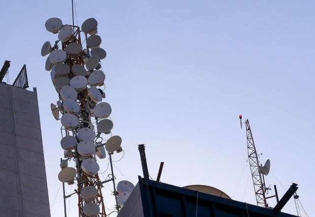 Imagem da noticia Cade aprova, com restrições, compra fatiada da Oi por operadoras