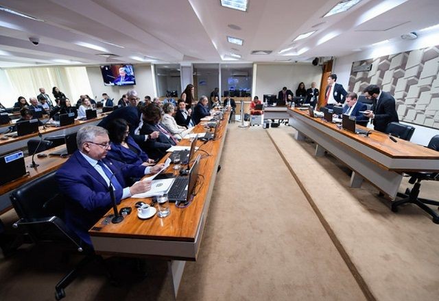 Imagem da noticia Grupo do Senado para analisar projetos da reforma tributária inicia atividades em agosto