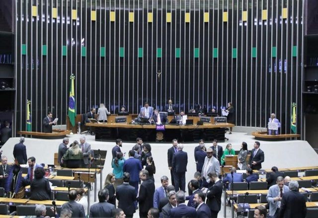 Imagem da noticia Câmara deve aprovar regulamentação da reforma tributária antes do recesso parlamentar