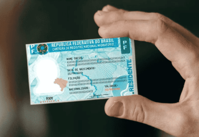 Imagem da noticia Polícia Federal investiga esquema ilegal de falsificação de documentos migratórios