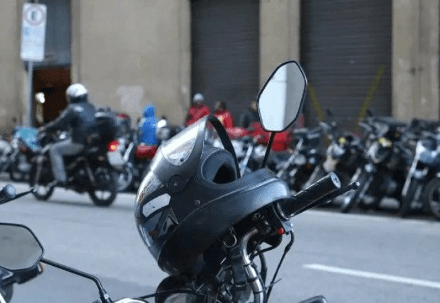 Imagem da noticia Número de motos cresce no Brasil e mortes de motociclistas batem recorde 