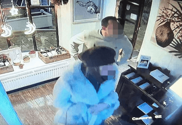 Imagem da noticia Casal diz que vai fumar e sai de restaurante sem pagar a conta