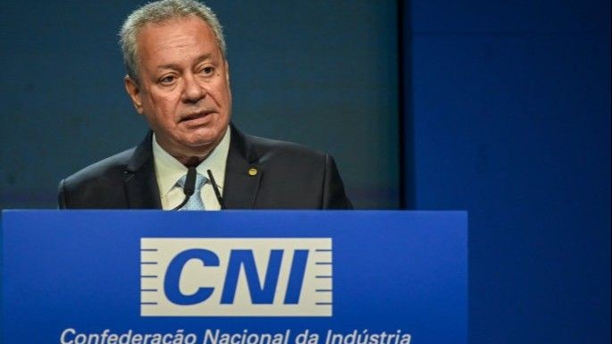 Imagem da noticia Tarifaço de Trump: "É preciso insistir no diálogo para encontrar saídas", alerta presidente da CNI 