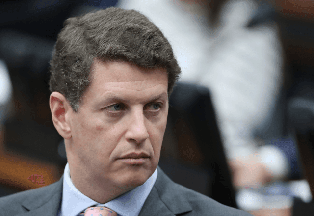 Imagem da noticia Novo convida Ricardo Salles para voltar ao partido e ser candidato a senador