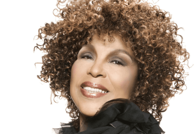 Imagem da noticia Morre Roberta Flack, cantora de "Killing Me Softly with His Song", aos 88 anos