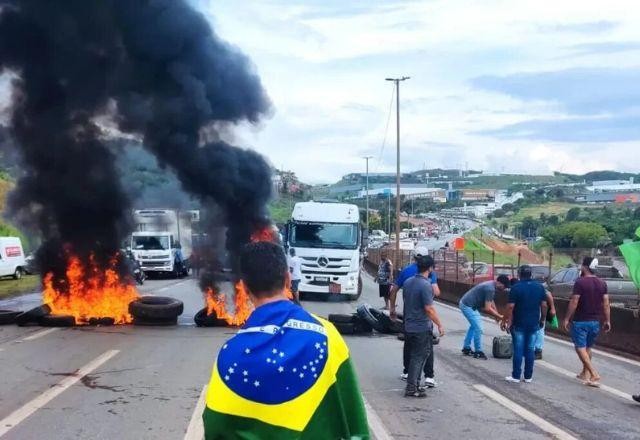 Violência em atos cresce e Moraes chama comando das PMs para reunião