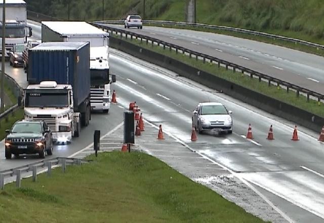 Imagem da noticia BR-376 está totalmente interditada no Paraná por conta da chuva