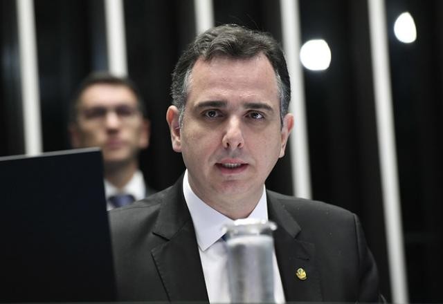 Presidentes do Congresso e do STF condenam atentado contra Trump