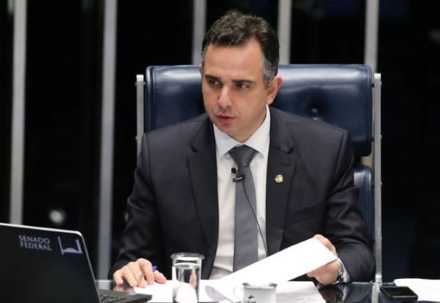 Imagem da noticia Pacheco decreta luto de três dias por atentado em Blumenau