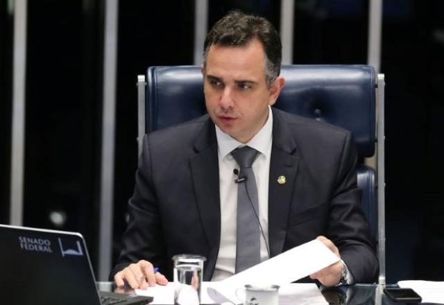 Pacheco decreta luto de três dias por atentado em Blumenau