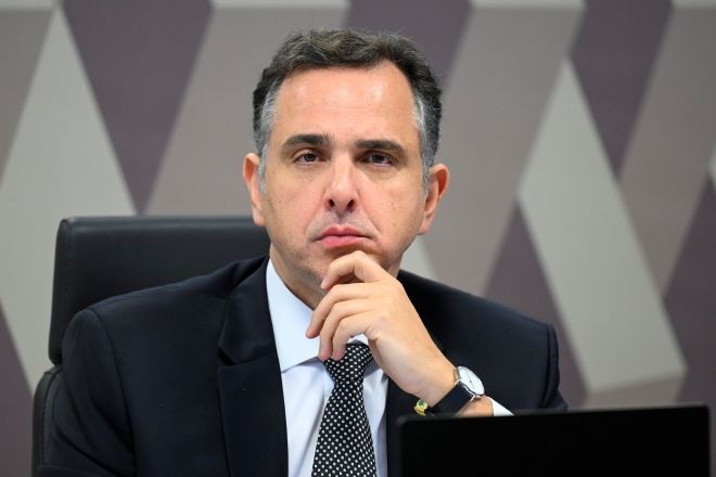 Imagem da noticia Governo supeita que Pacheco não desistiu do STF e vê risco de nome de Messias fracassar