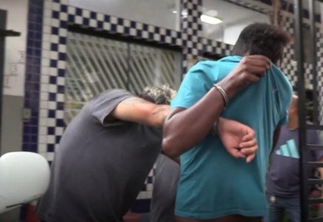 Imagem da noticia Polícia prende quatro suspeitos de assaltar casa em Osasco (SP)