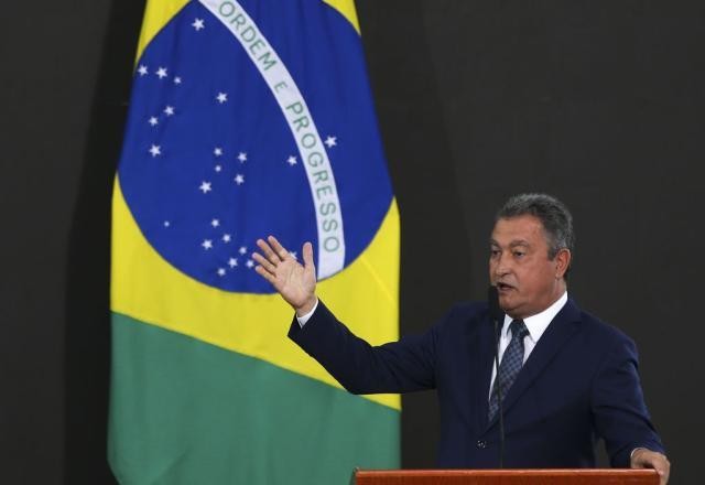 Imagem da noticia Rui Costa diz que é preciso "descontaminar" as instituições brasileiras