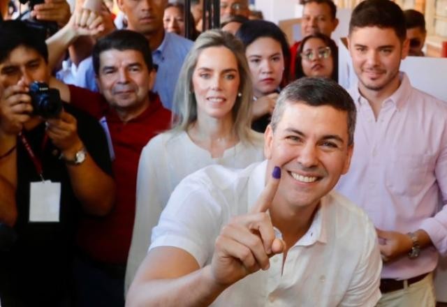 Imagem da noticia Santiago Peña, de 44 anos, é eleito presidente do Paraguai