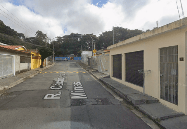 Imagem da noticia Mulher esfaqueia e mata marido após ser agredida por ele com faca