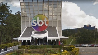 Caminhoneiro é sequestrado por criminosos, foge e pede ajuda no SBT