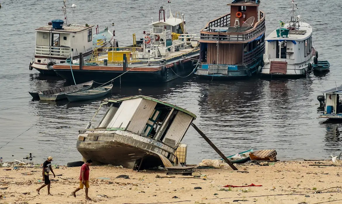 Imagem da noticia Bacia Amazônica registra o menor volume de chuva em 40 anos