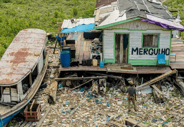 Imagem da noticia Defesa alerta sobre seca severa em 14 estações de monitoramento na Amazônia