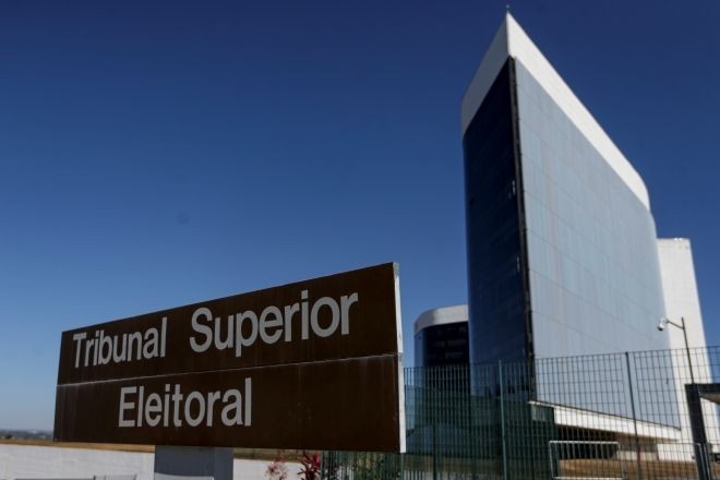 Imagem da noticia TSE confirma eleição indireta para governo do RJ