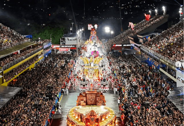 Imagem da noticia Confira os melhores momentos do segundo dia de desfiles do Carnaval do RJ