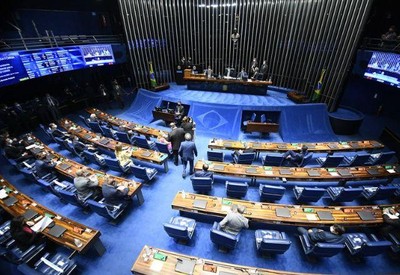Senado aprova projeto que altera Lei da Ficha Limpa e reduz prazo de inelegibilidade 