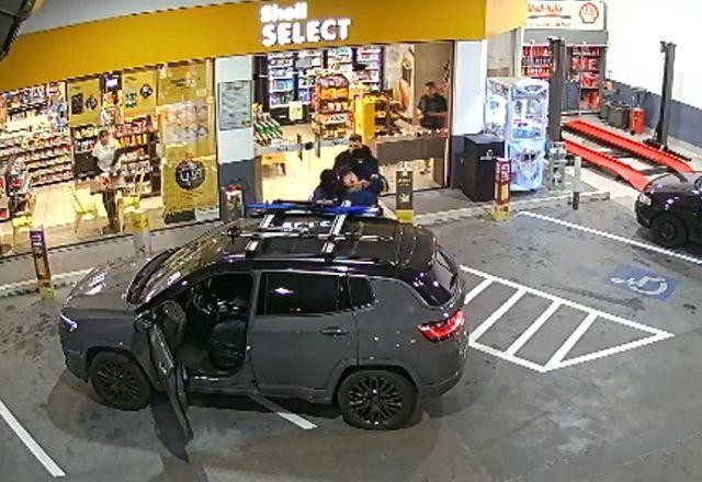 Imagem da noticia Câmeras flagram sequestro de empresário em posto de gasolina no ABC Paulista