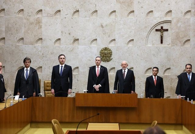 Imagem da noticia Barroso exalta clima de 'normalidade' e retira grades instaladas no STF após 8 de janeiro